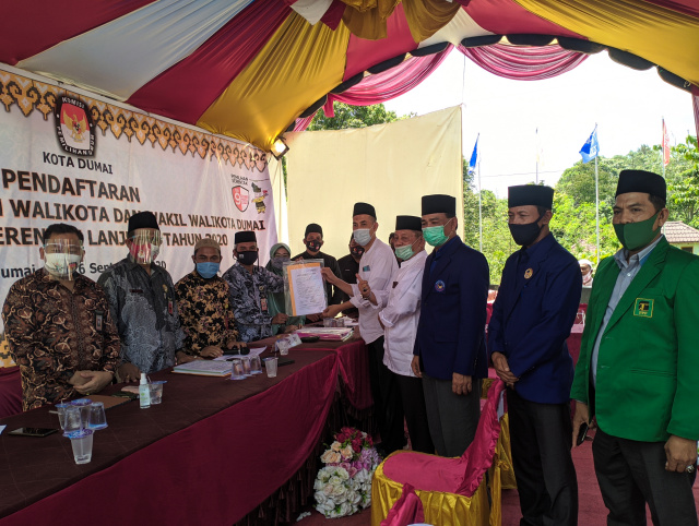 PAS Jadi Calon Walikota dan Wakil Walikota Pertama Yang Mendaftar ke KPU Dumai