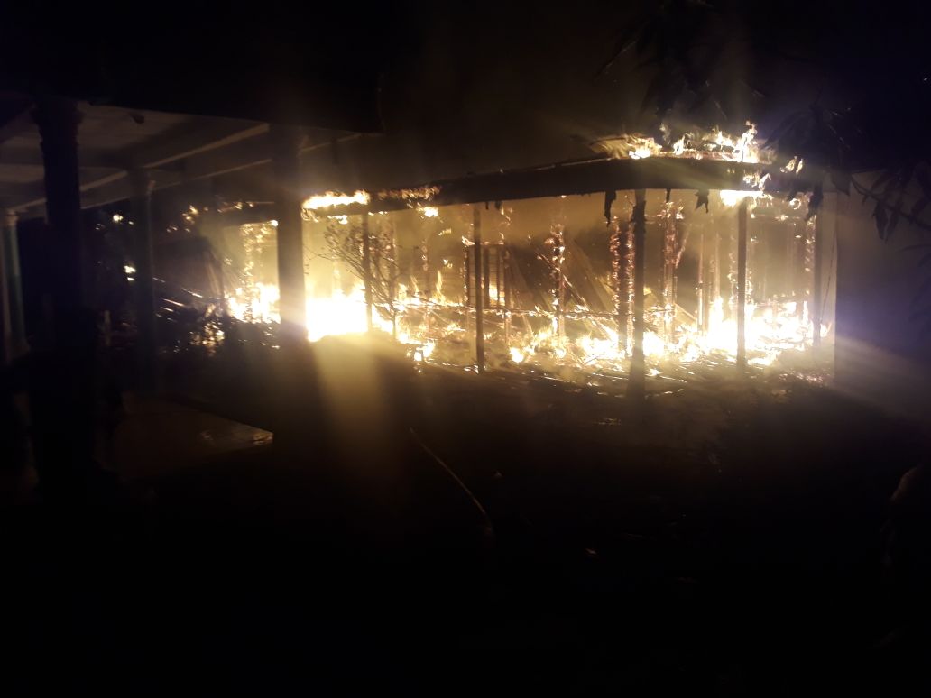 Korsleting Listrik, Rumah PNS di Reteh Ludes Terbakar