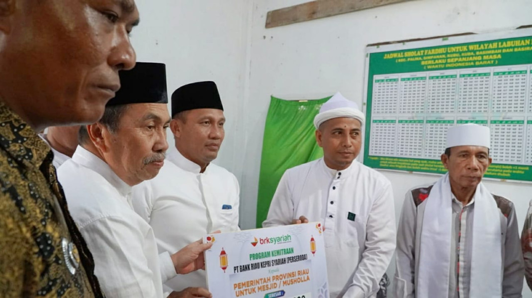 Gubri Syamsuar Didampingi Asisten II Pemkab Rohil Temui Sejumlah Guru Suluk di Palika