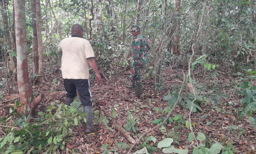 Desa Kudap Jadi Fokus Patroli Karhutla, Babinsa Pastikan Kondisi Kondusif