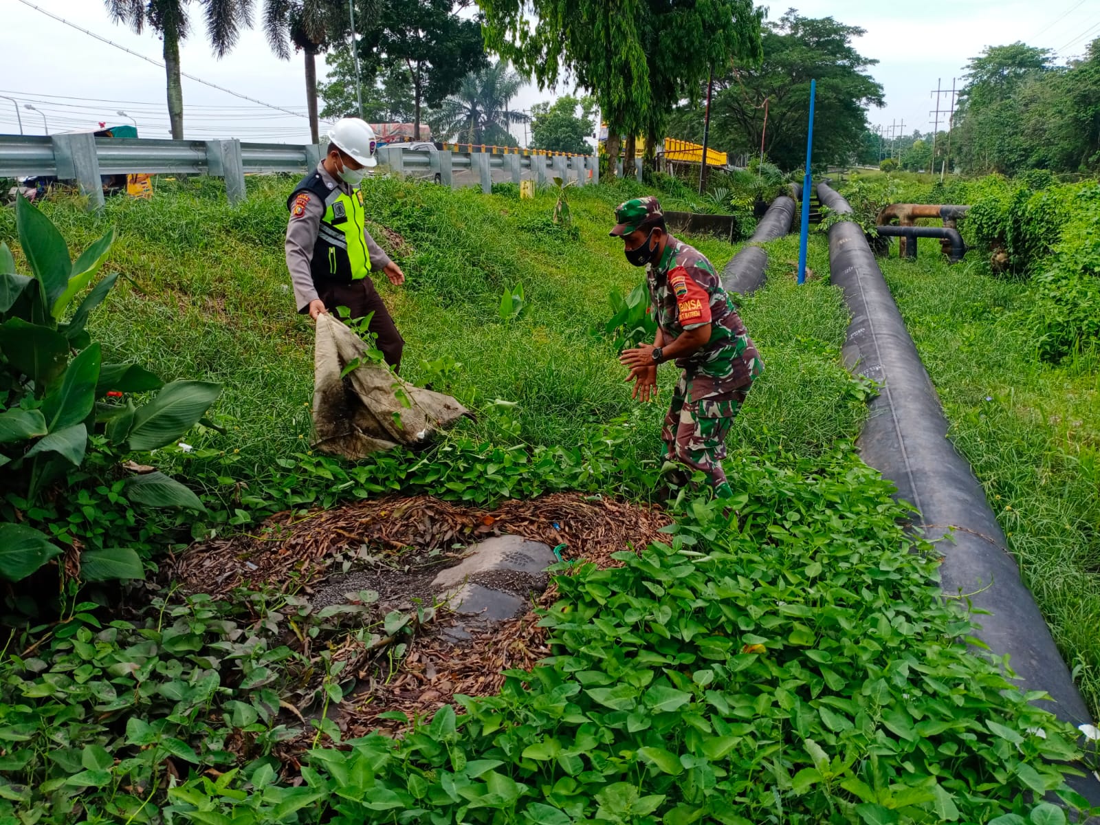 Ditemani Security PHR, Serma Azman Laksanakan Binter dan Komsos
