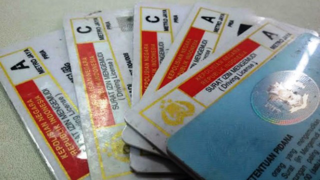 Tawarkan Jasa Urus SIM di Group Facebook, Pelajar di Pekanbaru Ditangkap Polisi