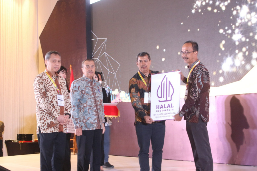 Dua UMKM Binaan PHR Terima Sertifikat Halal, Siap Bersaing di Pasaran