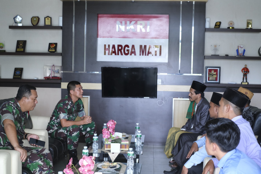 TNI dan Pesantren Sinergi, Kodim 0320/Dumai Sambut Kunjungan Pengurus Pondok