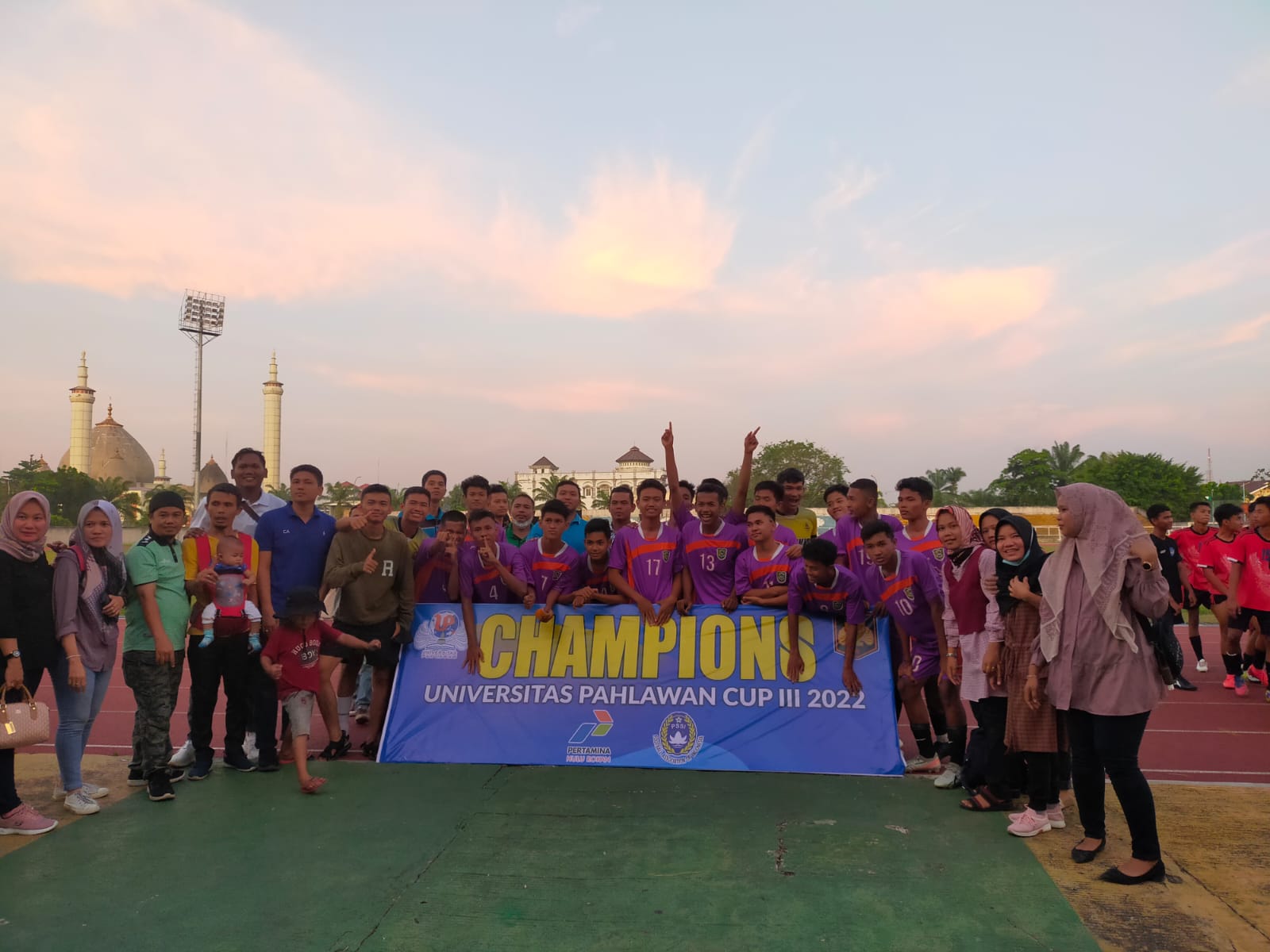 Universitas Pahlawan Sukses Gelar 4 Pertandingan Cabang Olahraga Antar SMA Se-Riau