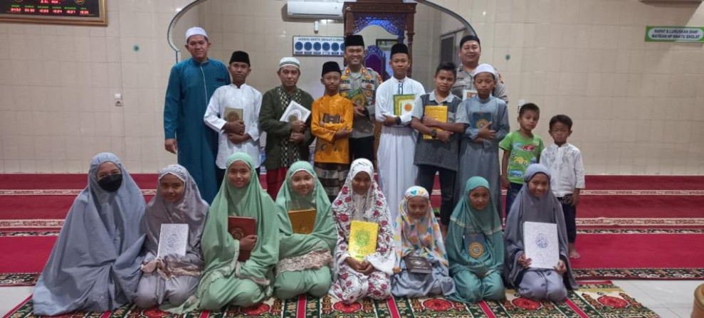 Kasat Binmas Pimpin ‘’GERAKAN SUBUH MENGAJI’’ Bersama suara Polres Dumai dan Remaja Mesjid