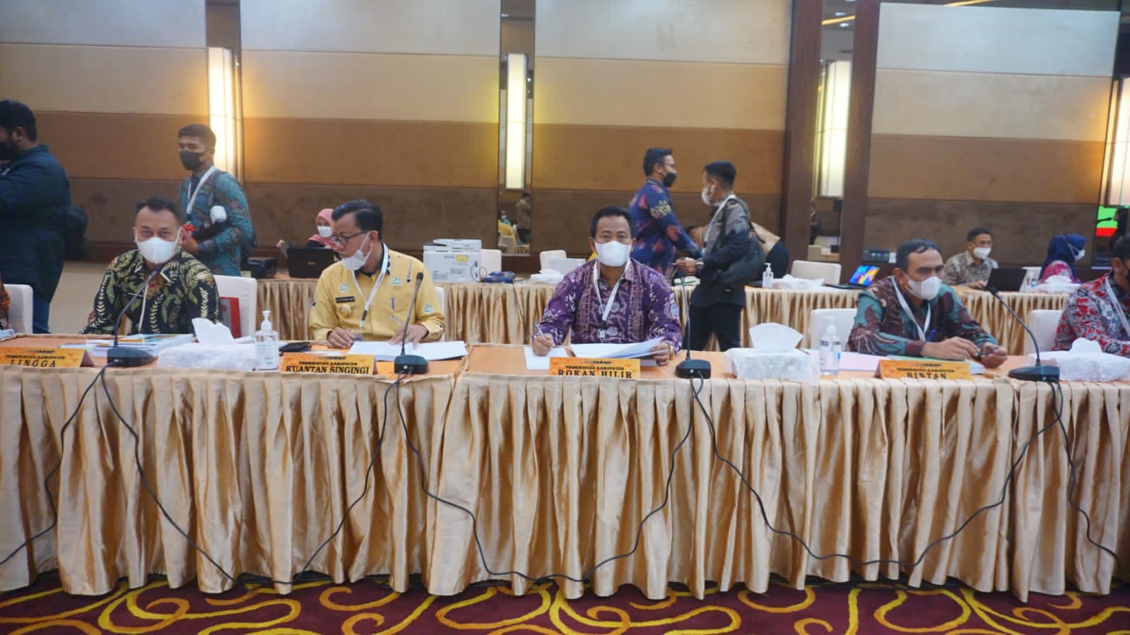 Wabup Rohil Hadiri Rapat Umum Pemegang Saham Luar Biasa dan RUPS tahunan 2021 Bank Riau Kepri