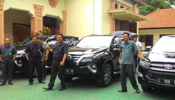 Gara-gara Risma Pengadilan Surabaya Borong Tiga Mobil