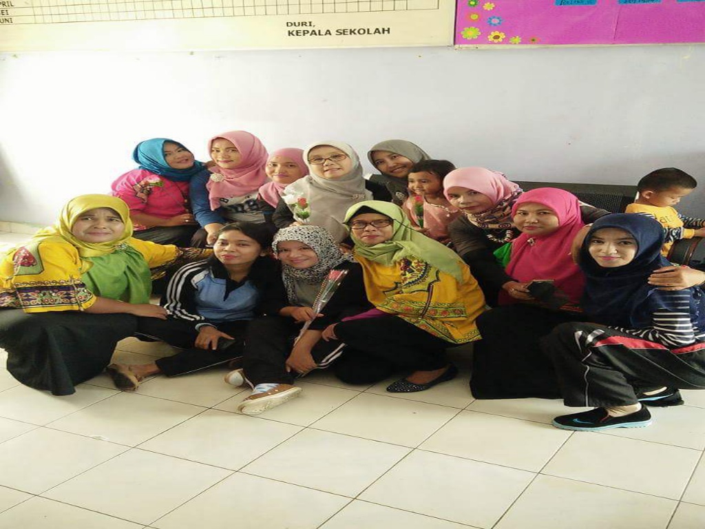Siswa-siswi Sekolah Dasar Negeri 50 Babussalam Memberi Kejutan