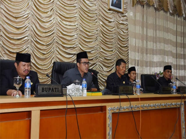 Akhirnya APBD Bengkalis 2017 Rp3,693 Triliun Disahkan