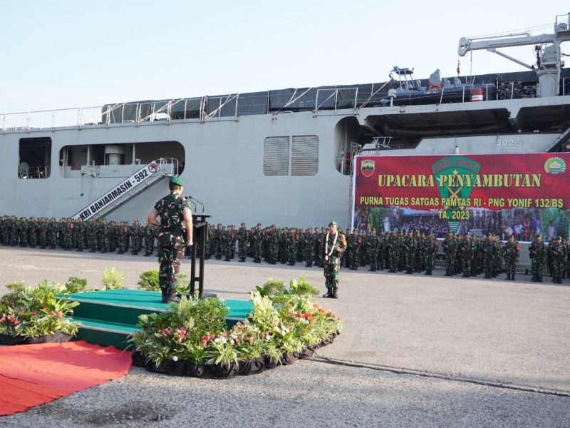 Letkol Inf Antony Triwibowo Hadiri Upacara Penyambutan Satgas Pamtas RI-PNG