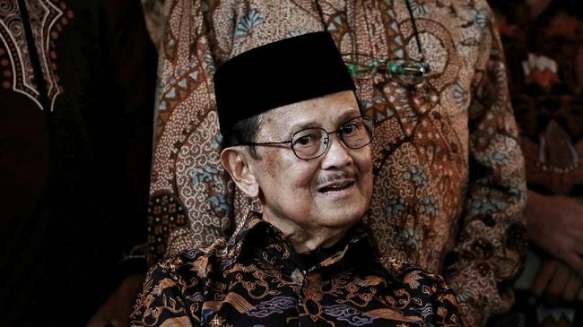 Presiden RI ke-3 BJ Habibie Meninggal Dunia di RSPAD Jakarta