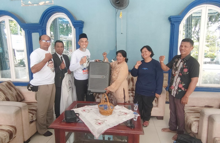 Calon Peserta Wisata Religi Kristen Pemko Dumai Silahturahmi ke Walikota