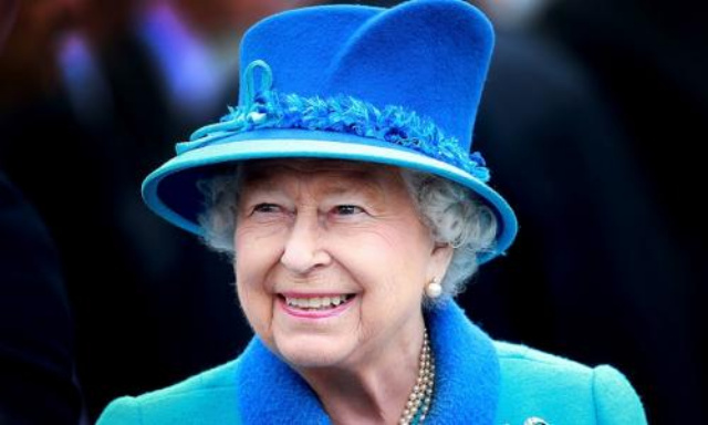Ratu Elizabeth II Cari Admin Media Sosial, Gajinya Rp800 Juta