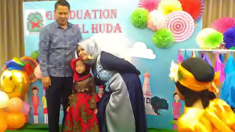 TK Al-Huda Batam Gelar Syukuran dan Wisuda