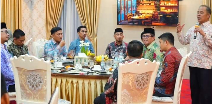 Pj Bupati Herman Gelar Makan Malam Bersama KPU Kabupaten Kota Se-Provinsi Riau