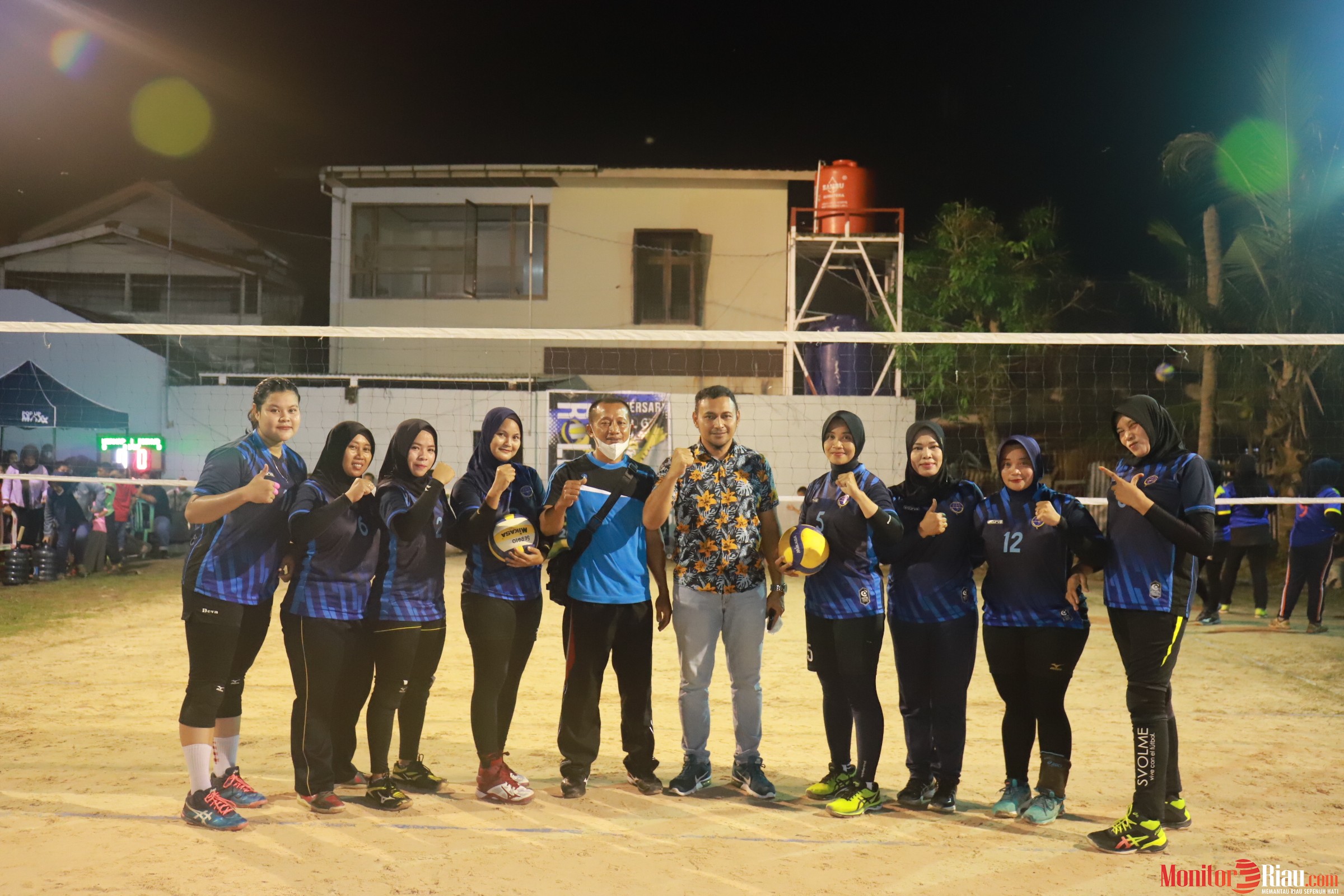 Tim Bola Voli Putri Dishub Dumai Juara I Turnamen Semi Open Roller Cup 2021