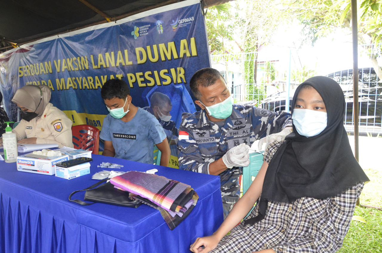 Target 150 Orang, Lanal Dumai Kembali Gelar Vaksinasi untuk Masyarakat