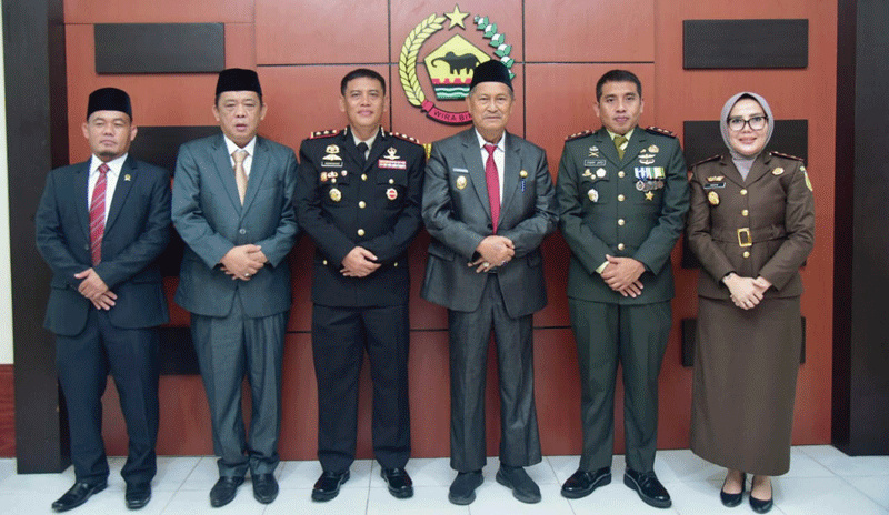 Wakil Ketua 1 DPRD Inhil Edi Gunawan Ikuti Malam Renungan Suci HUT RI ke-78