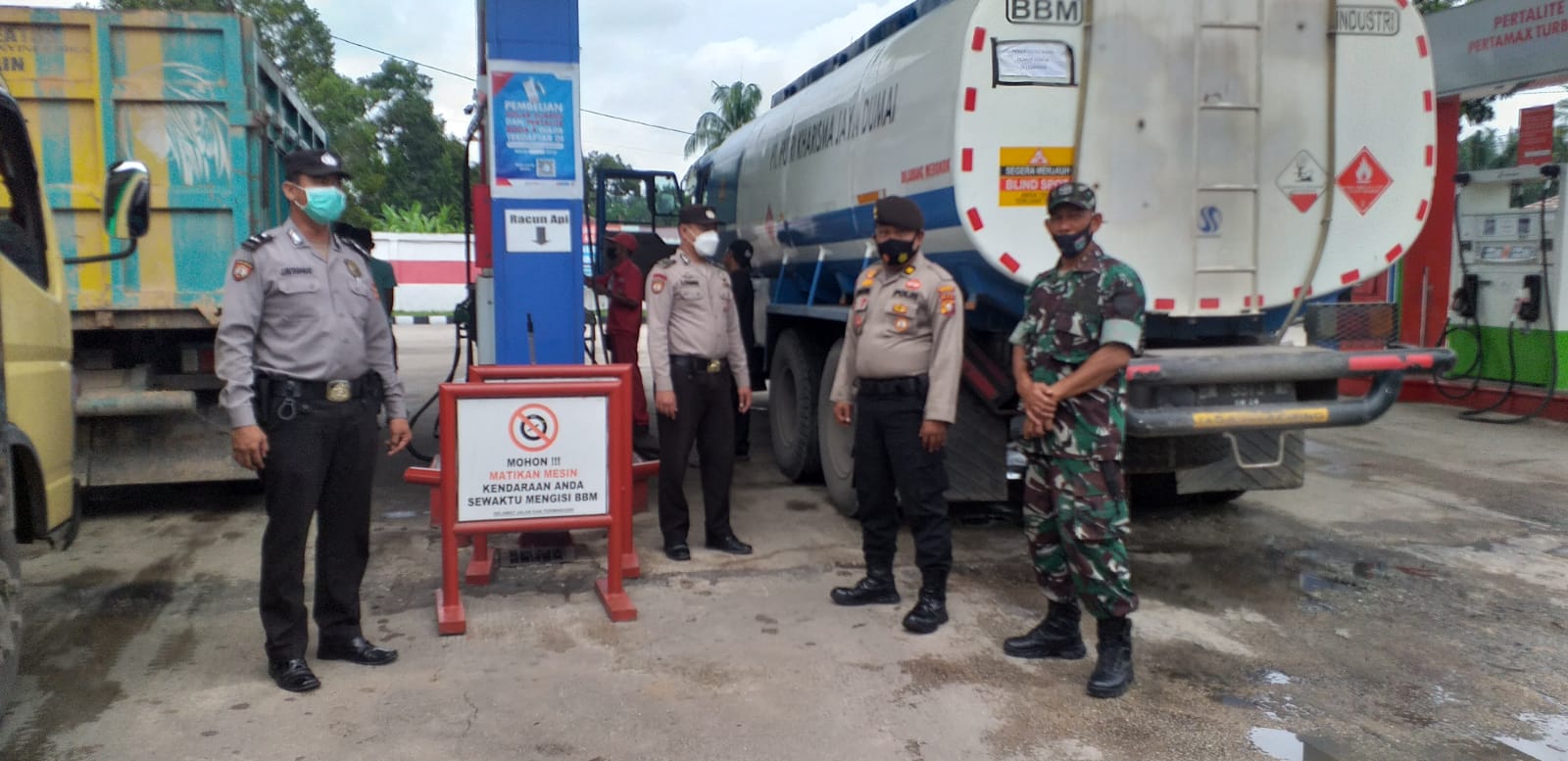 Jaga Sinergitas TNI Polri, Sertu Aslim Lubis dan Personil Samapta Laksanakan Patroli