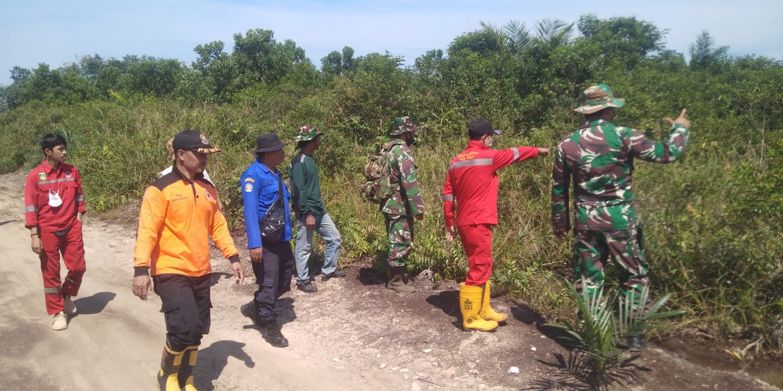 Sosialisasi Bahaya Karhutla Oleh Serda Cerza Katno