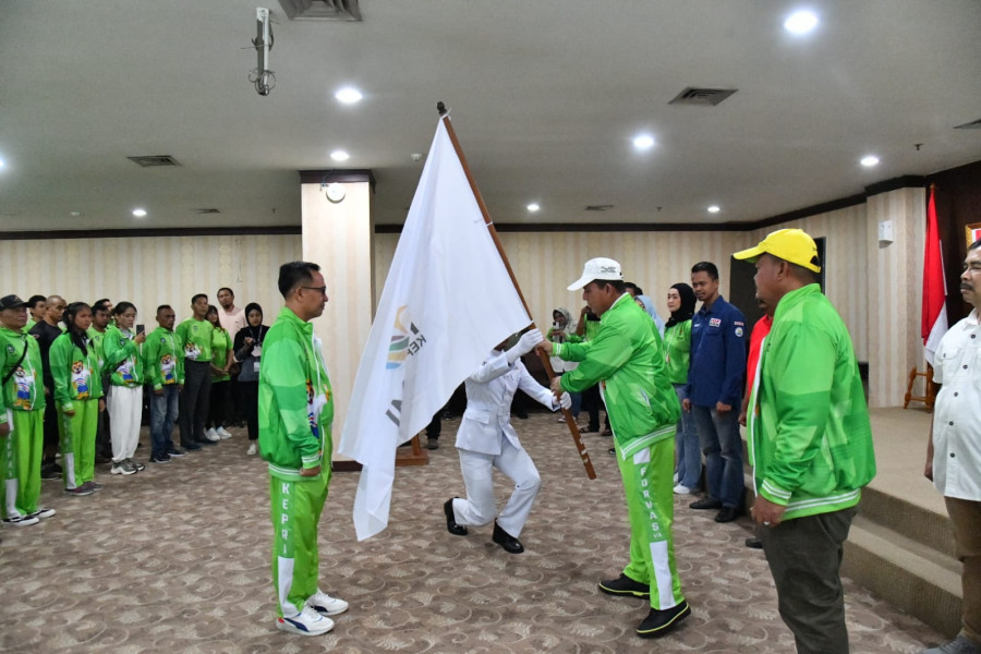 Gubernur Ansar Lepas Peserta Fornas VII 2023 ke Bandung - Jawa Barat