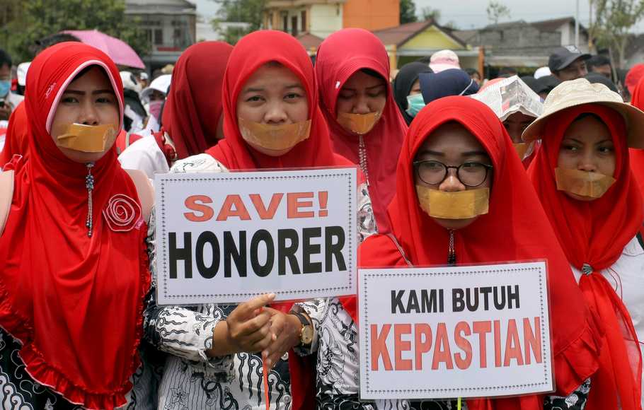 Guru Honorer 2 Bulan Gaji Tak Dibayar Pemprov Riau