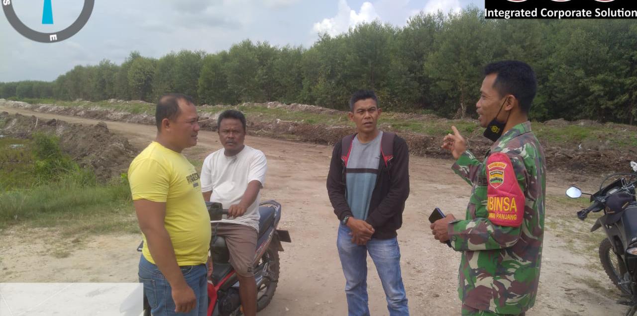 Laksanakan Sosialisasi, Serda Sugianto Datangi Daerah Rawan Terbakar