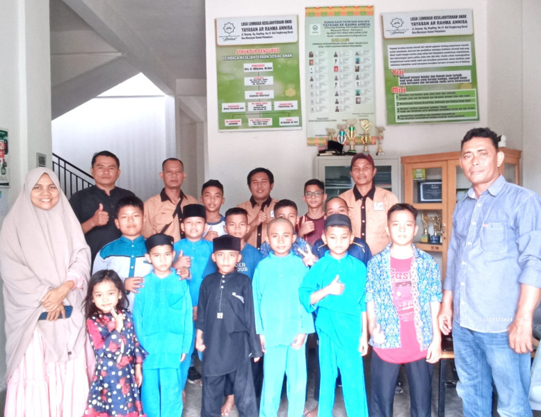 Sambut Bulan Puasa,Forum Jurnalis Pekanbaru Berbagi Kebahagiaan Di Panti Asuhan Putra An-Nisa