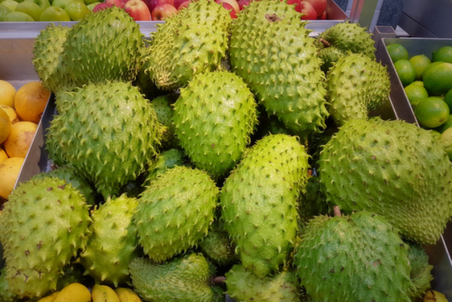 4 Cara Pilih Sirsak Matang yang Benar, Pilih dari Warna Kulitnya