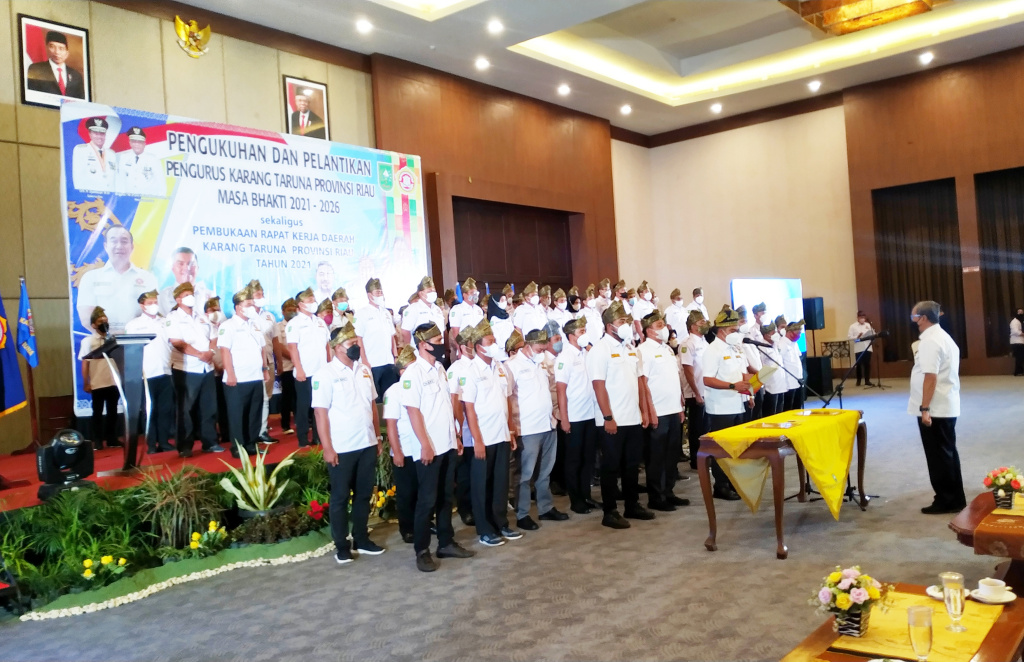 Dikukuhkan Gubri, Muhammad Andri Resmi Pimpin Karang Taruna Provinsi Riau