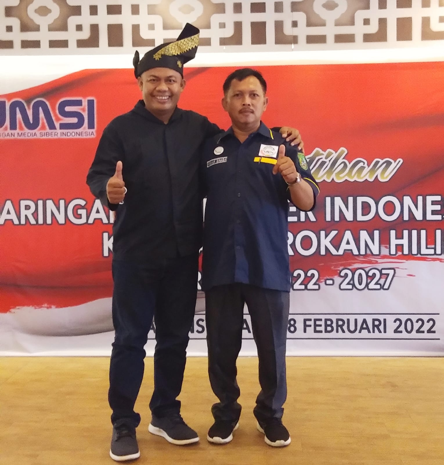 Sastrawan Nasional Dodi Irawan Bacakan Puisi Untuk JMSI Rohil Berjudul ''Pendekar Berita''