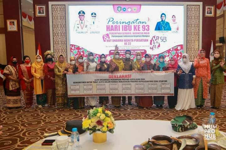 Gubernur Kepri H. Ansar Ahmad Didampingi Ketua TP-PKK Kepri Hadiri Peringatan Hari Ibu