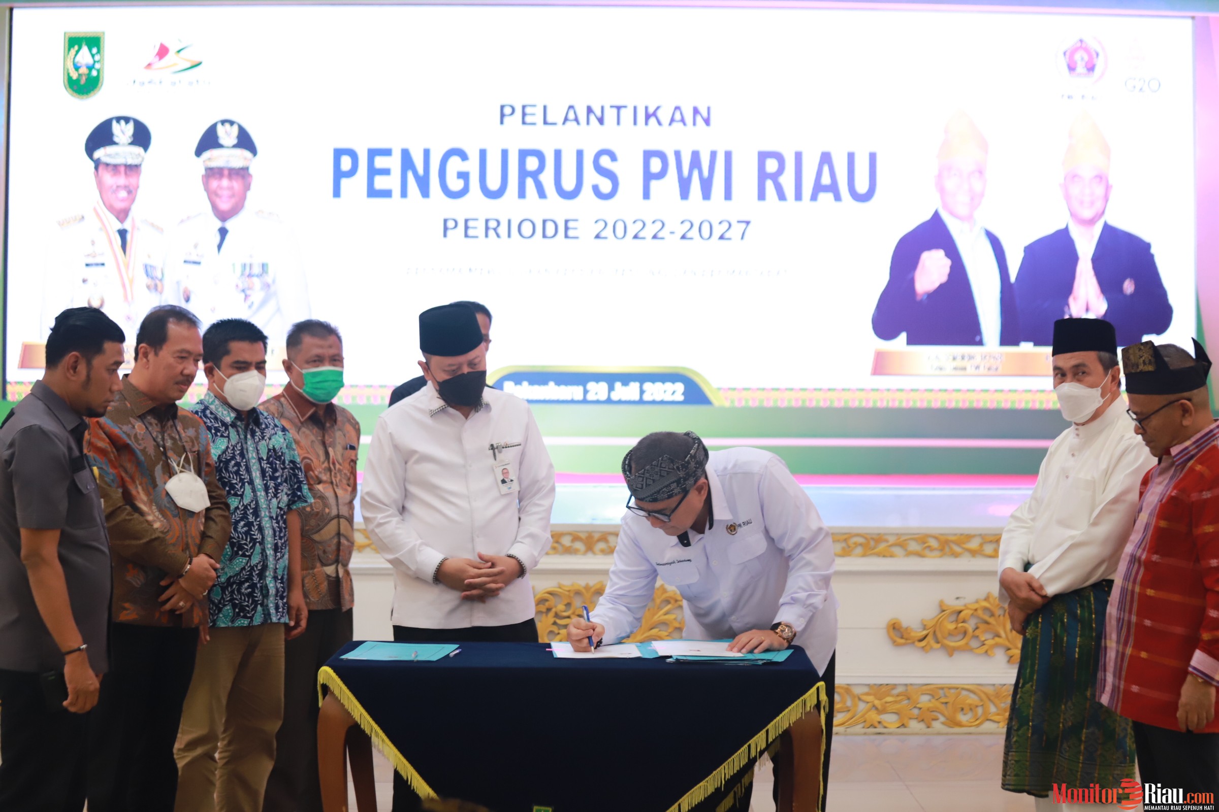 PWI Riau Teken MoU dengan Mitra Kerja tentang Porwanas 2022
