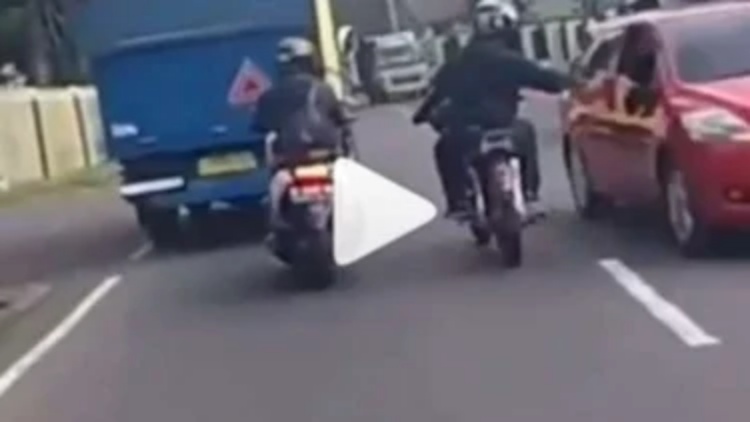 Video Aksi Barbar Biker RX King Viral di Sosmed