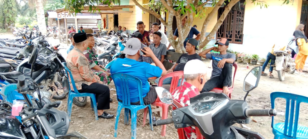 Serda Bambang Irwanto Berikan Edukasi Saat Komsos Bersama Masyarakat