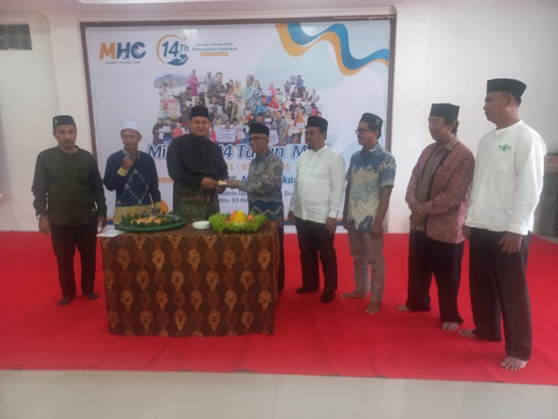 Rayakan Milad ke 14 Tahun, LAZ MHC Salurkan Bantuan
