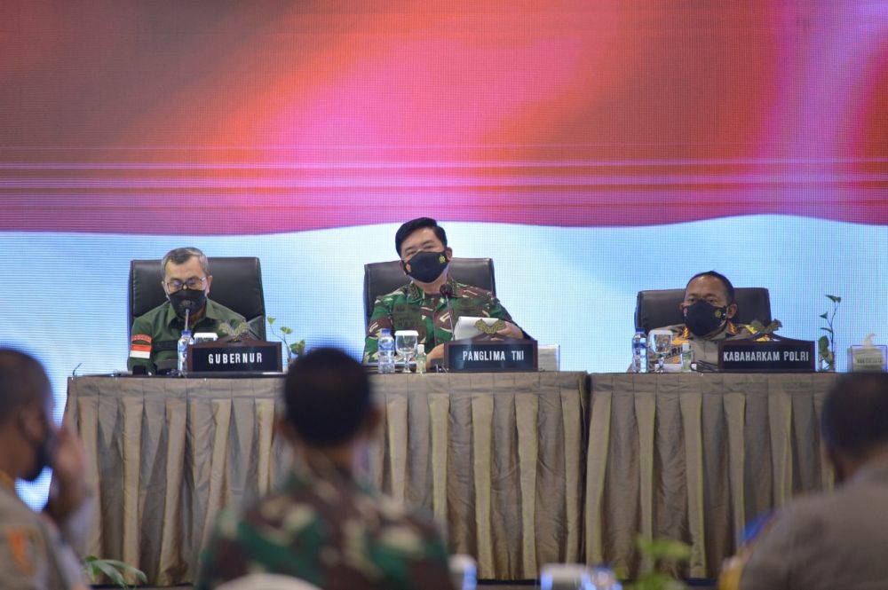 Panglima TNI Apresiasi Gubernur dan Tim Satgas COVID-19 Riau