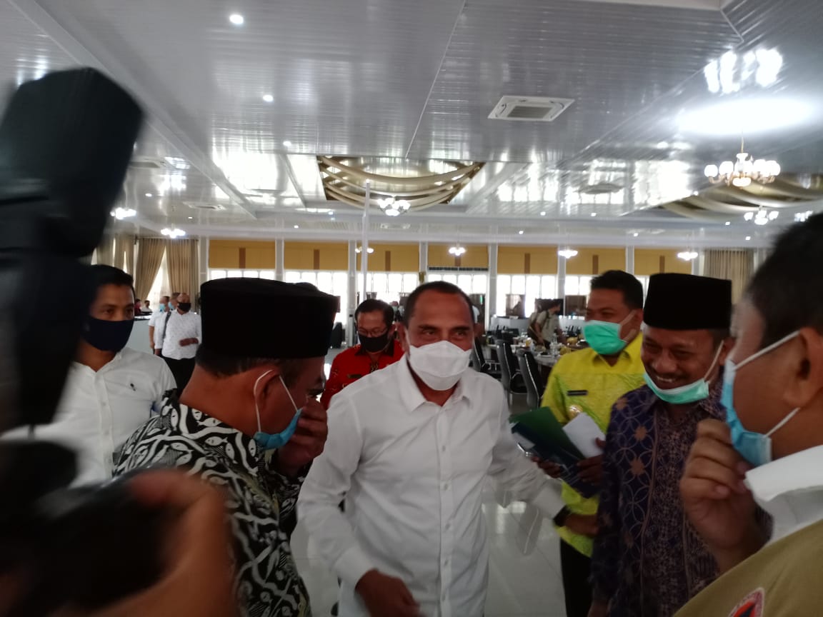 Bupati Labuhanbatu Hadiri Rakor Percepatan Penanganan Covid-19