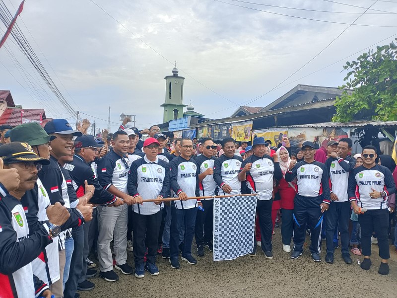 Jalan Santai Kelurahan Tanjung Palas Berlangsung Meriah
