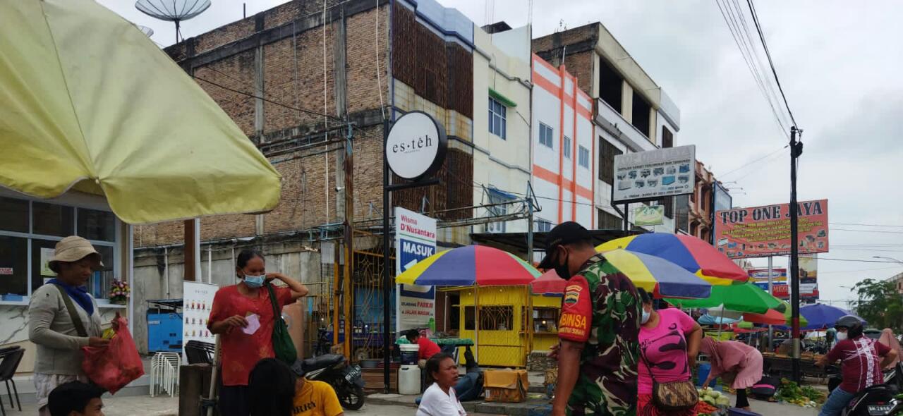Sosialisasi Pencegahan Covid-19 di Jalan Hasanuddin Oleh Sertu Abu Kasim