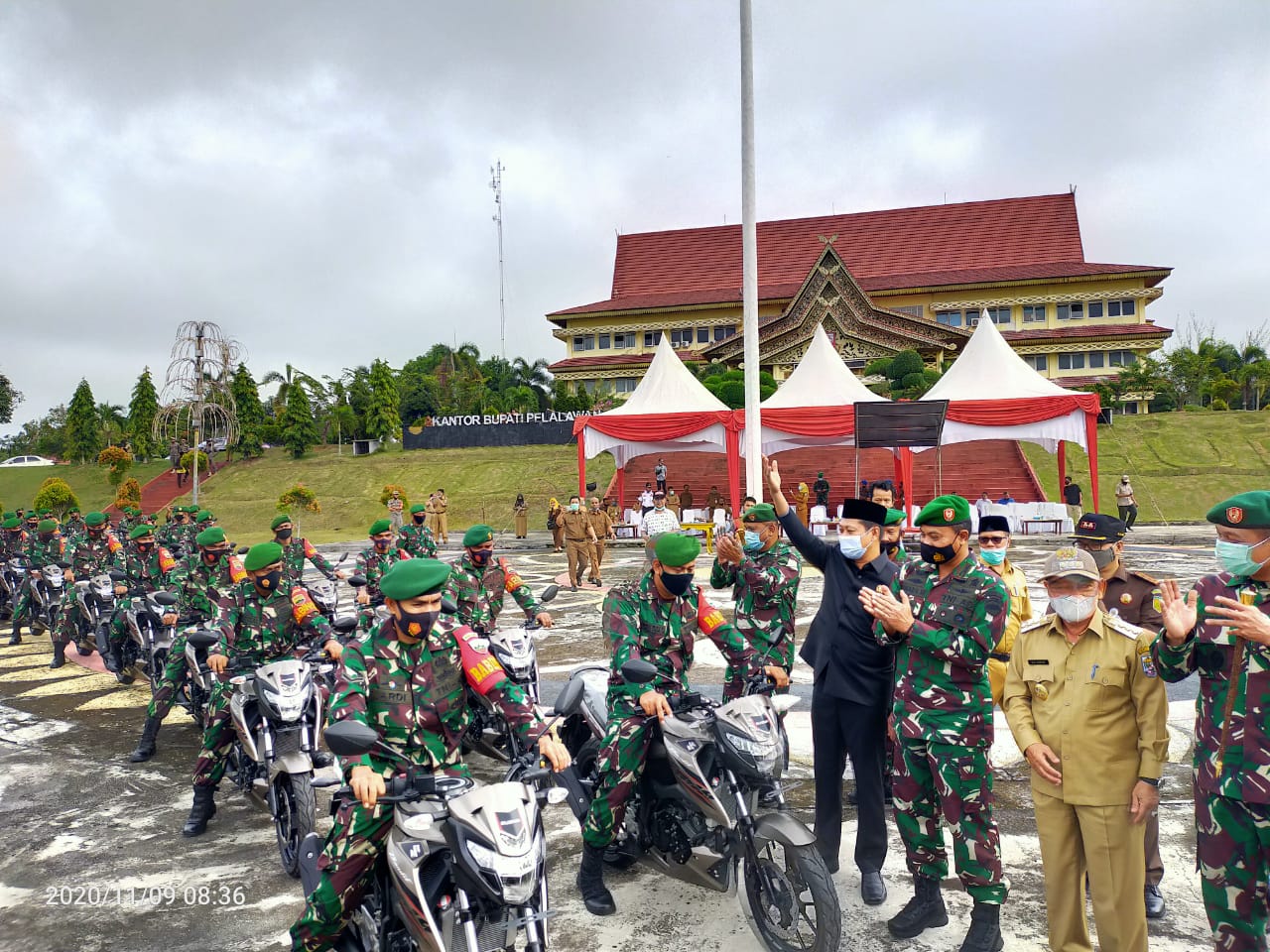 Pemkab Pelalawan Salurkan Bantuan Sepeda Motor 110 Unit