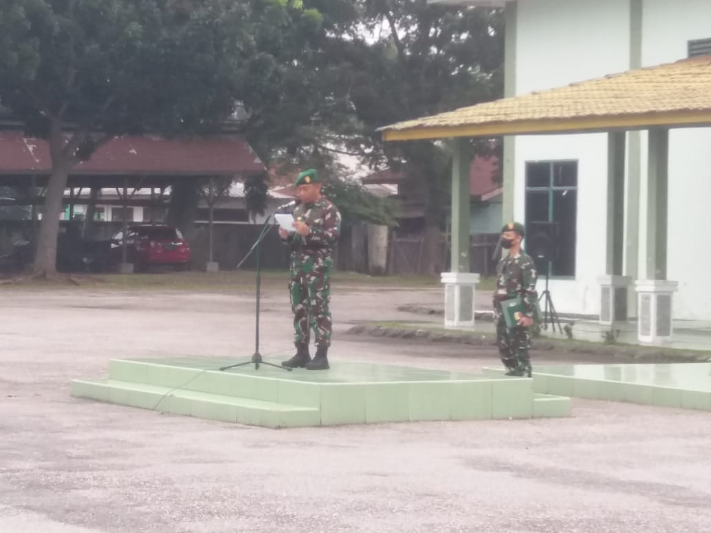 Pimpin Upacara 17an di Bulan September, Dandim 0320/Dumai Bacakan Amanat Dari Pangdam