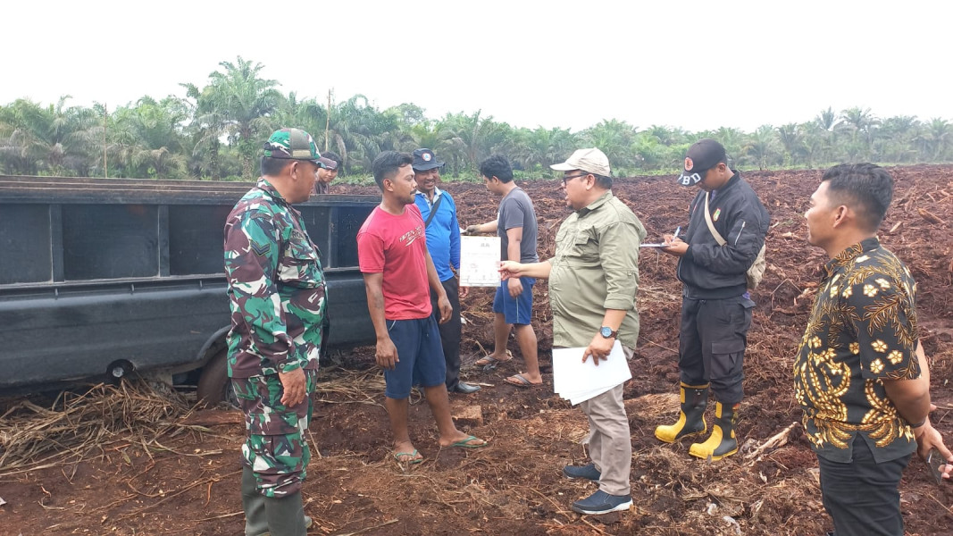 Serda Roni Sandra Menyampaikan Sosialisasi Pencegahan Karhutla Kepada Masyarakat