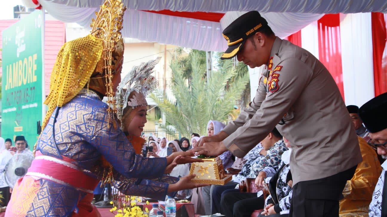AKBP Indra Wijatmiko Ikut Merayakan HUT PGRI Ke-77 Bersama Guru-Guru Se-Kabupaten Bengkalis