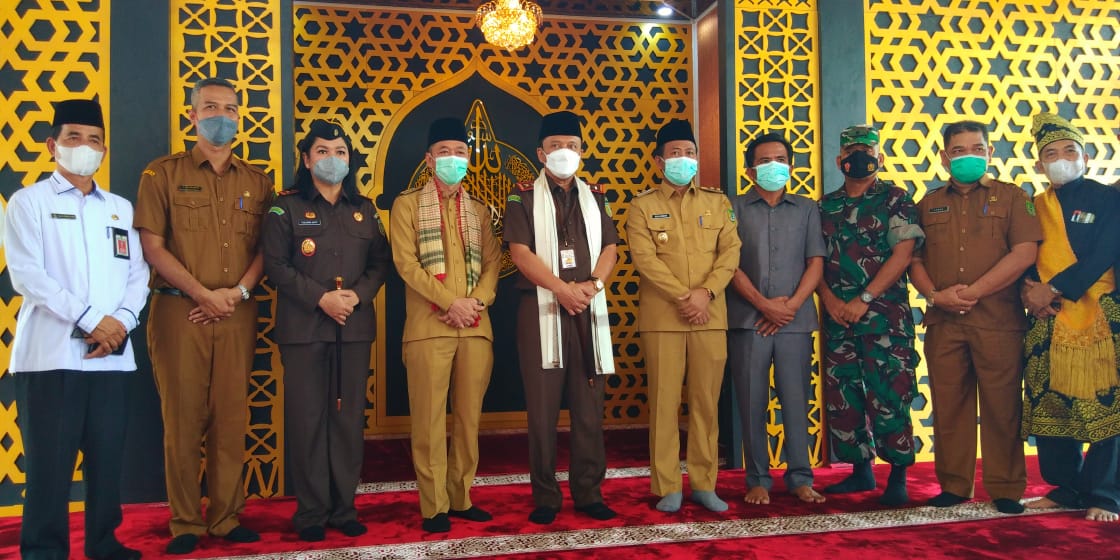 Kajati Riau Puji Kajari Rohil, Meski Non Muslim Namun Dia Sangat Menghormati Islam