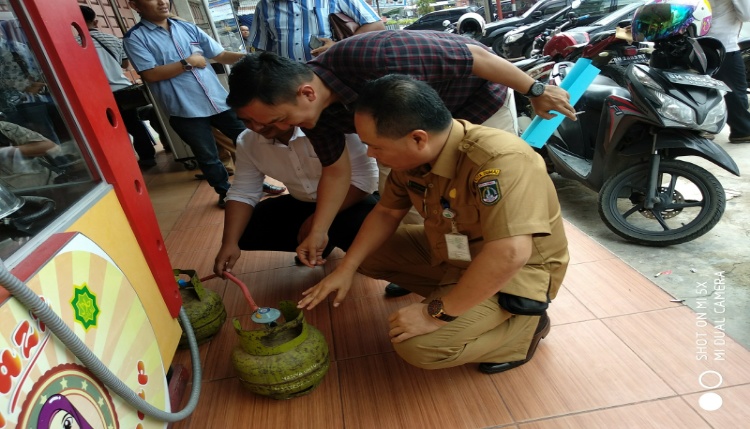 Tim Gabungan Temukan Pelanggaran Kelangkaan LPG 3 Kilogram di Dumai