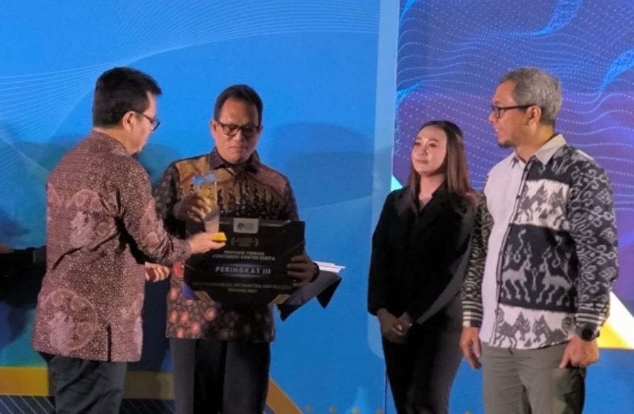 Media Center Riau Kembali Raih Penghargaan Anugerah Media Center Terbaik Nasional 2024