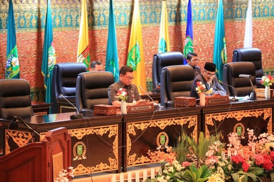 DPRD Riau Evaluasi LKPJ Kepala Daerah 2025