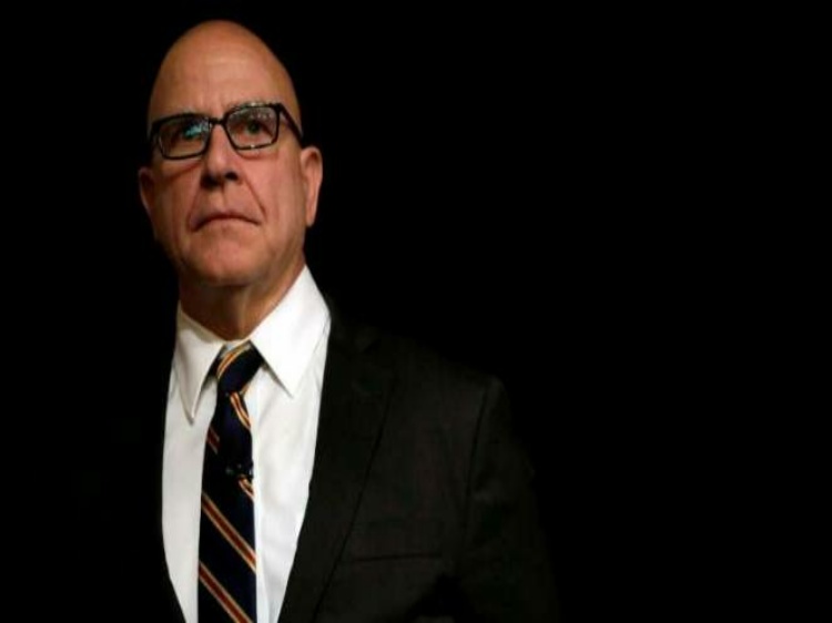 Setelah Menlunya, Trump Pecat Penasihat Keamanan Nasional